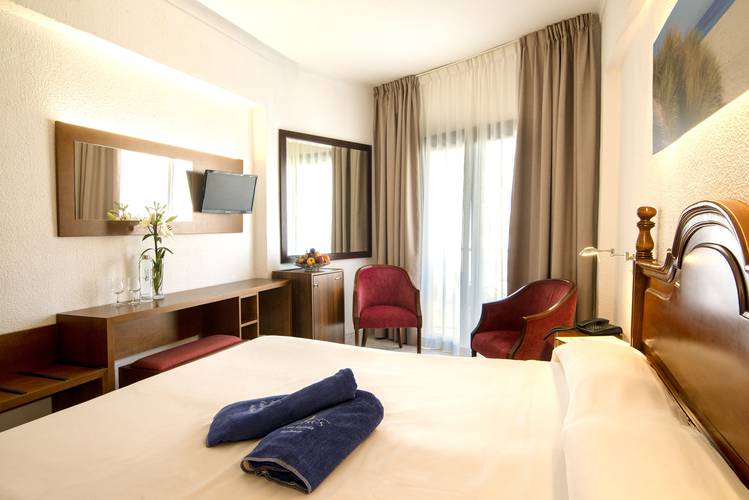 Double room amorós hotel cala ratjada, mallorca Double room amorós hotel cala ratjada, mallorca