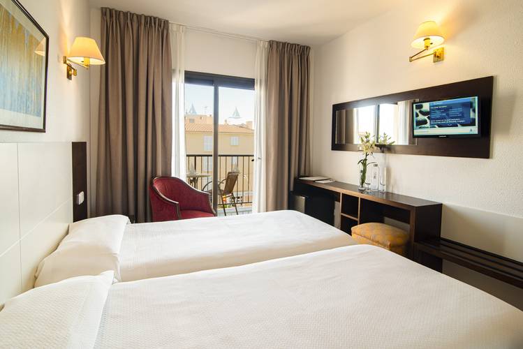 Double room amorós hotel cala ratjada, mallorca Double room amorós hotel cala ratjada, mallorca