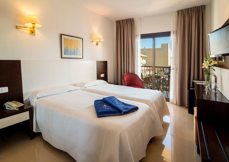Dobbeltværelse Hotel Amorós Cala Ratjada, Mallorca Dobbeltværelse Hotel Amorós Cala Ratjada, Mallorca